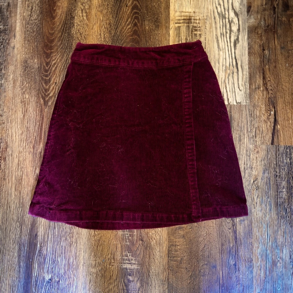 Red velvet skirt XS